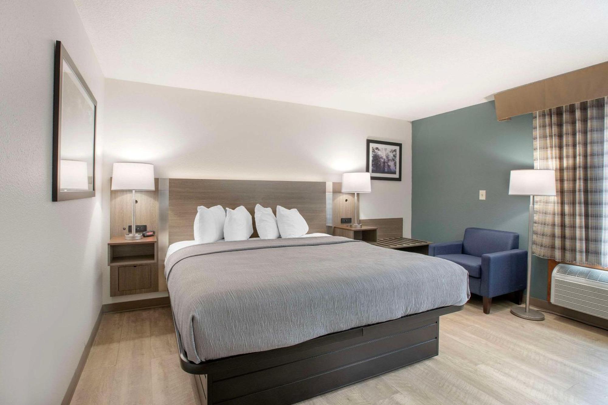 Quality Inn Newton At I-80 Eksteriør bilde