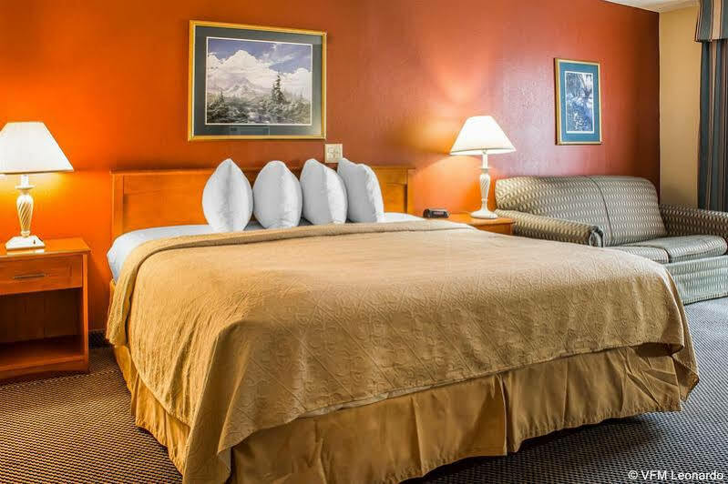 Quality Inn Newton At I-80 Eksteriør bilde