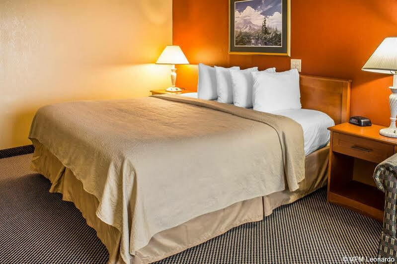 Quality Inn Newton At I-80 Eksteriør bilde